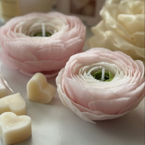 Gift for mom | candle gift set | ranunculus | set of 2