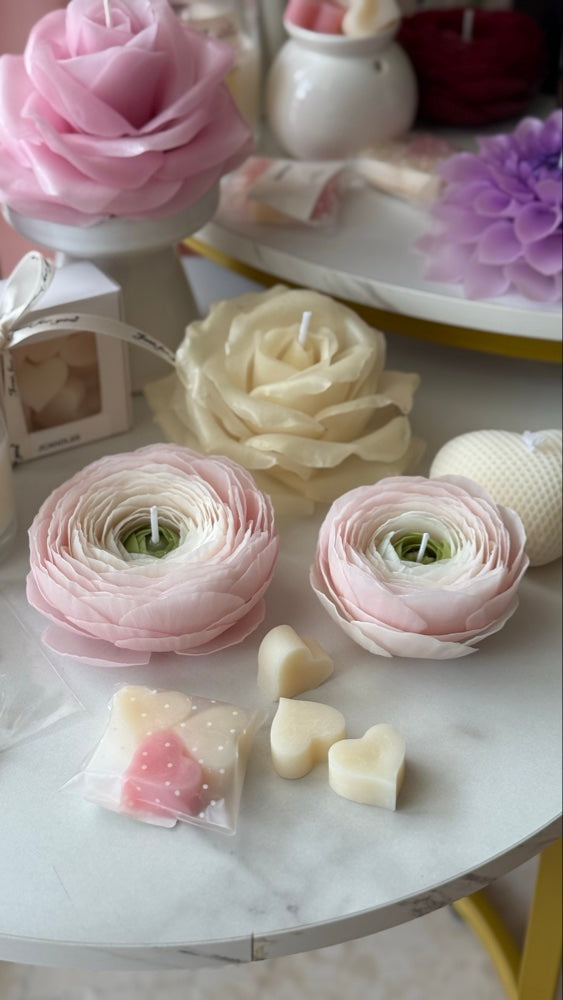 Gift for mom | candle gift set | ranunculus | set of 2