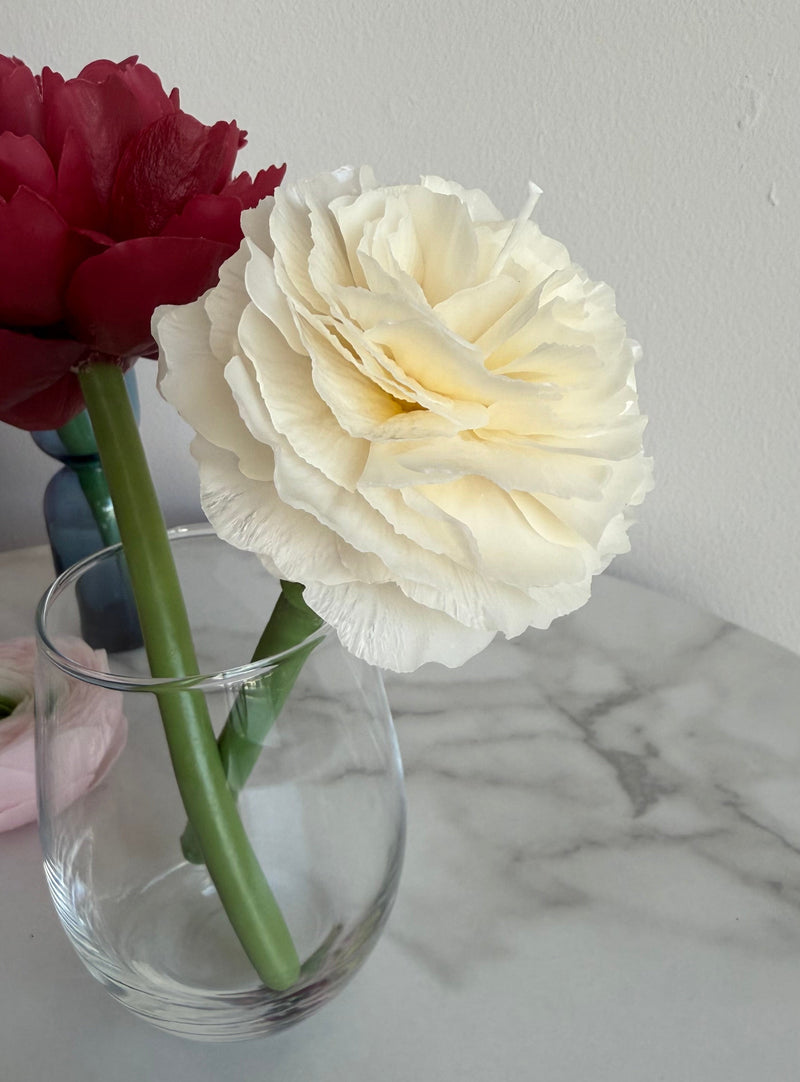 Realistic beeswax carnation candle – handcrafted flower candle gift – natural scent – romantic home decor