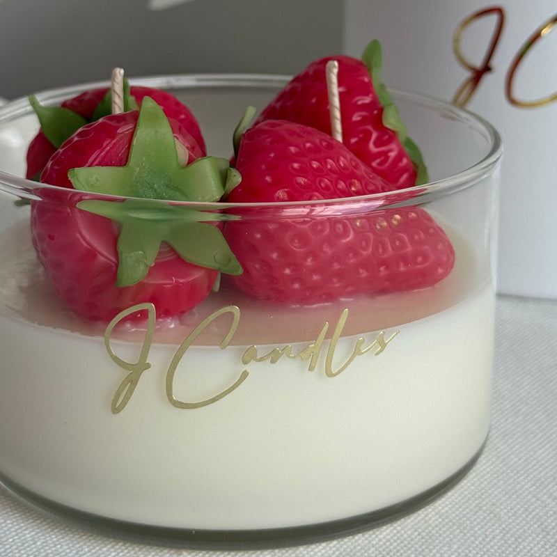 Strawberry dessert candle | handmade soy wax candle | summer gift | fruit | vegan candle