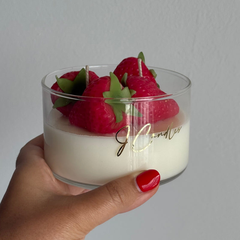 Strawberry dessert candle | handmade soy wax candle | summer gift | fruit | vegan candle