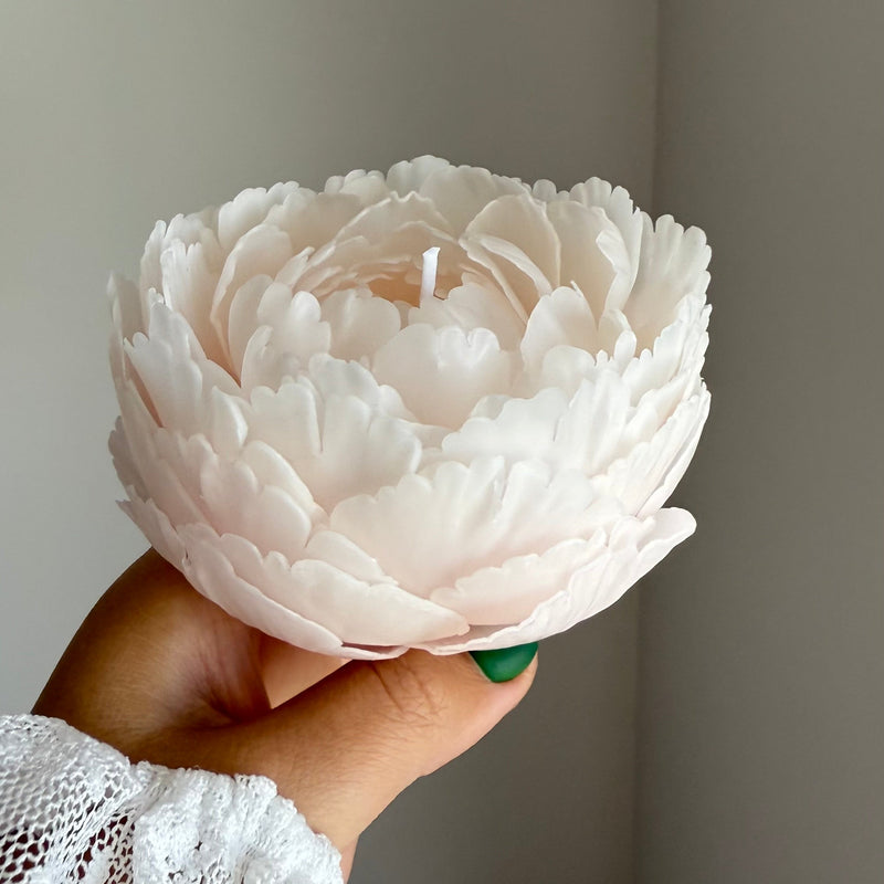 Artisan peony | flower candle
