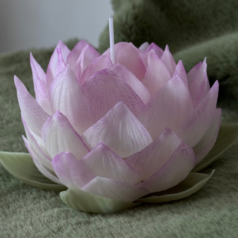 Aesthetic realistic lotus candle