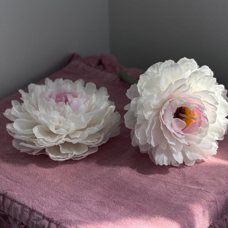 Gift Set of 2 realistic peony candles (a peony bud and a peony on a stem)