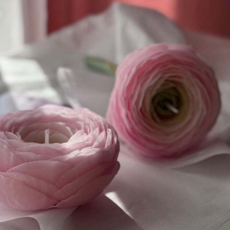 Gift set of 2 realistic ranunculus candles, candle gift, birthday gift