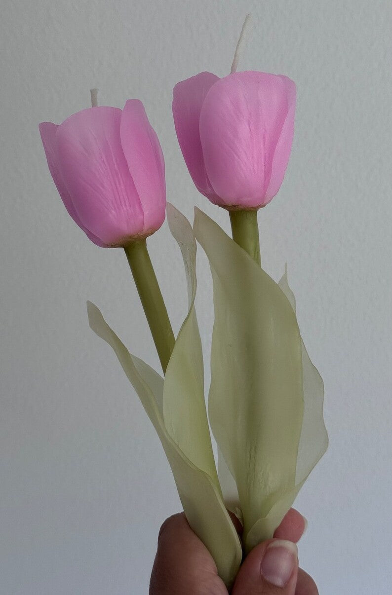 Handmade Beeswax tulip candle: unique floral gift