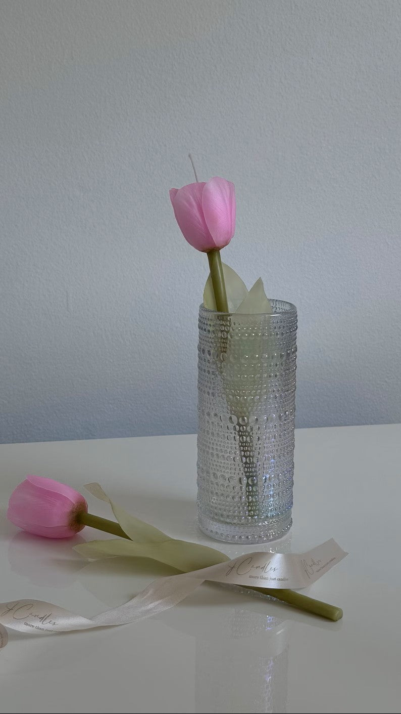 Handmade Beeswax tulip candle: unique floral gift
