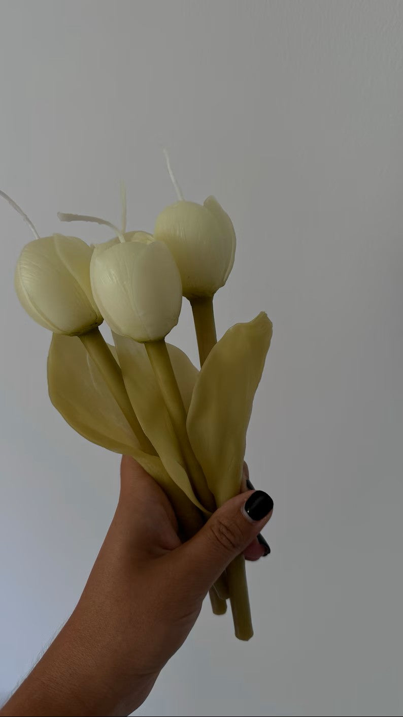 Handmade Beeswax tulip candle: unique floral gift