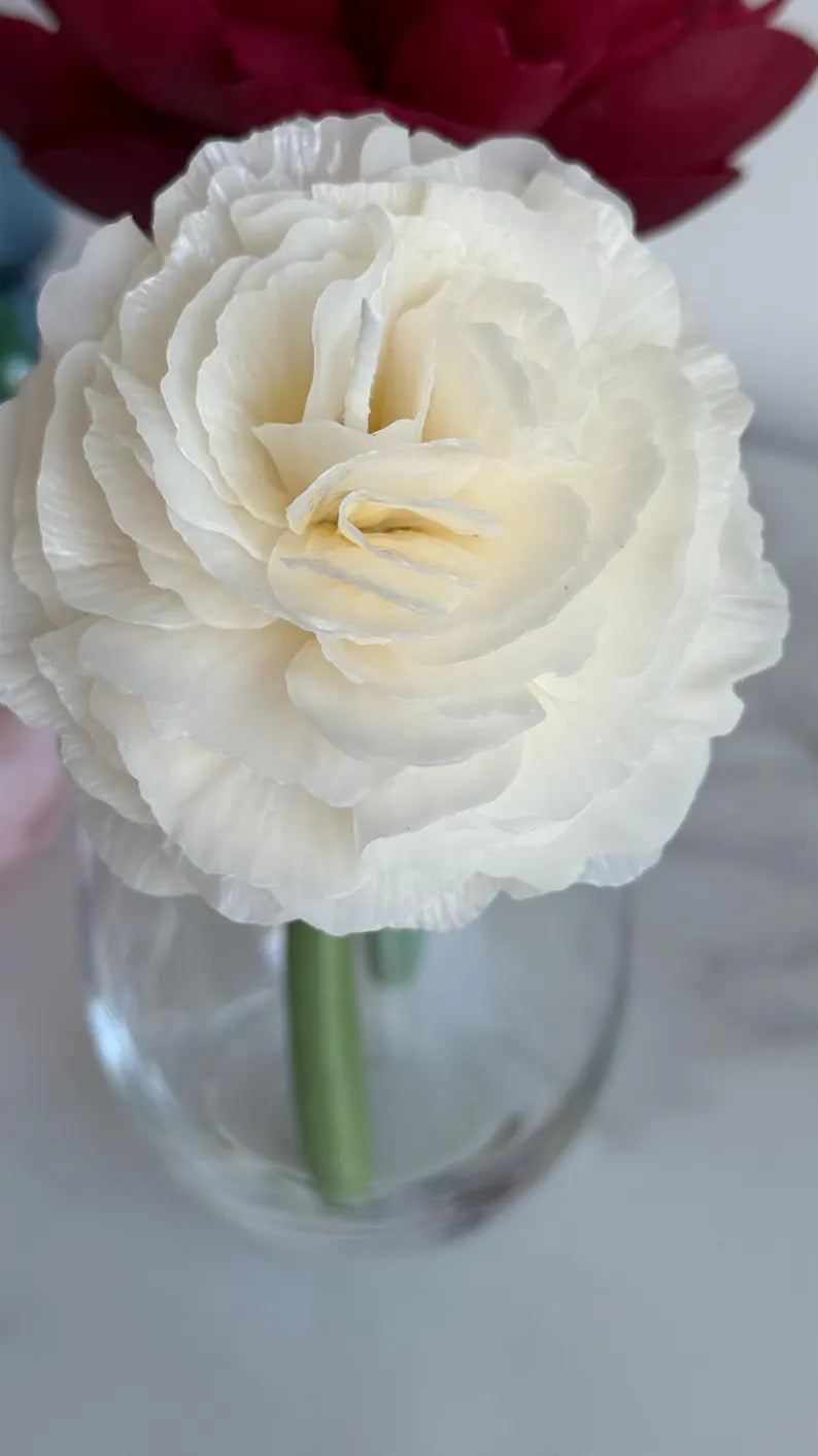 Handmade beeswax rose candle: unique flower gift for her / home decor